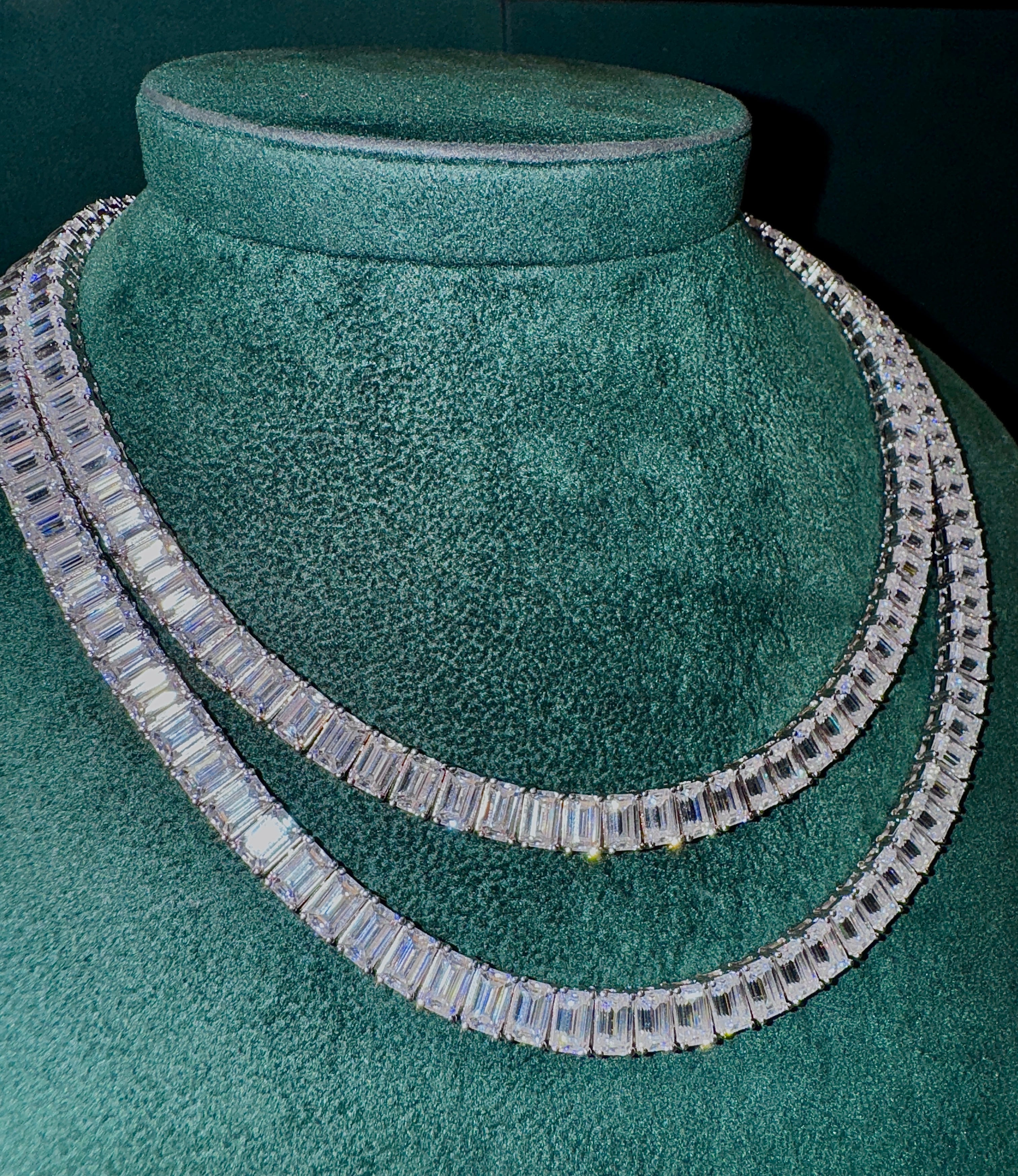 The Esmeralda Line Necklace