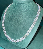 The Luxx 10 mm Cuban Link Chain 2