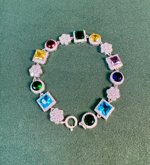 The Vivid Bracelet