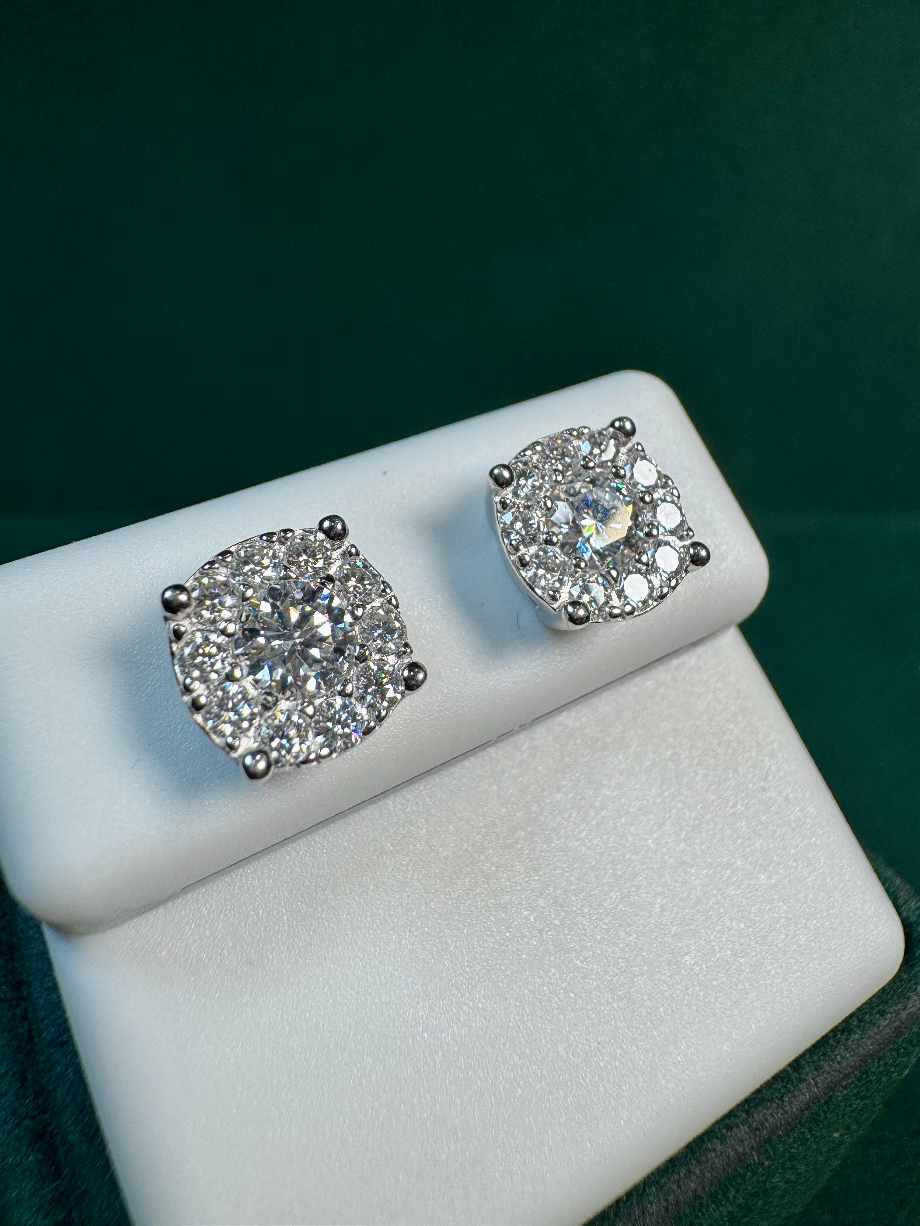 THE URBAN LUXE STUDS