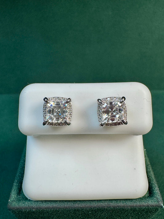 THE LUX GRID STUDS