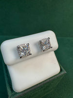 THE LUX GRID STUDS 3